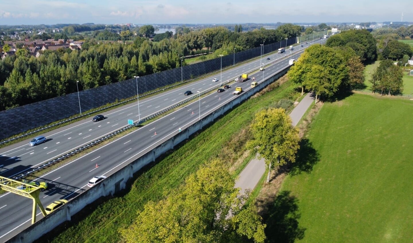 Op de A2 in Den Bosch heeft vanochtend rond 11.00 uur een zwaar verkeersongeluk plaatsgevonden waarbij één of meerdere personen gewond zijn geraakt.