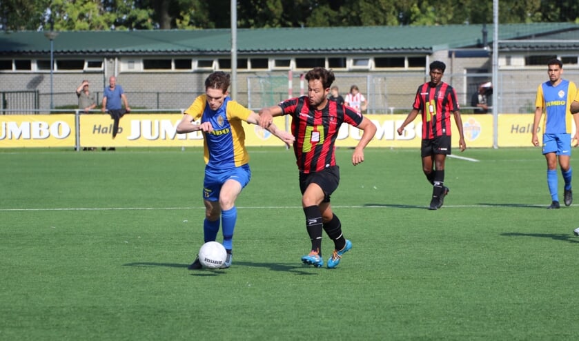 Blauw Geel'38 was op eigen veld te sterk voor OJC Rosmalen.