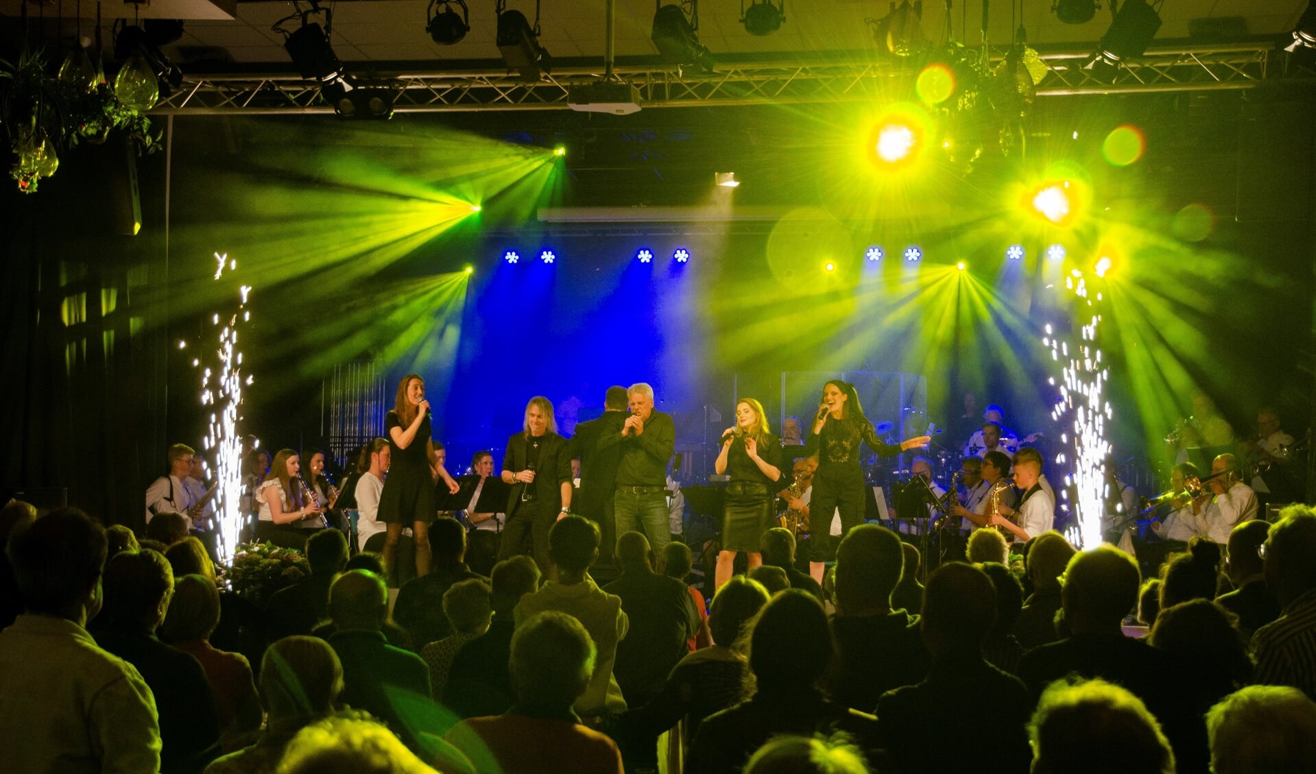Het concert ‘Vrienden van Oelbroeck Live’ was in april een ware publiekstrekker in Oelbroeck.