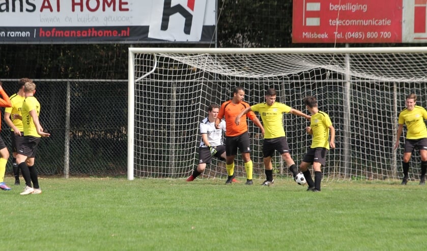 De eerste groepswedstrijd in de KNVB-districtsbeker tussen Astrantia en SIOL eindigde in een overwinning voor de gasten.