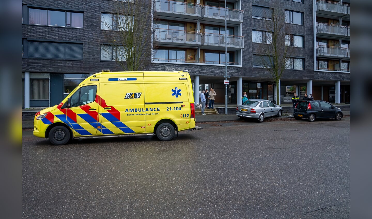 Bij een verkeersongeval op de Rijzertlaan in Den Bosch is zondagmorgen een persoon gewond geraakt. 