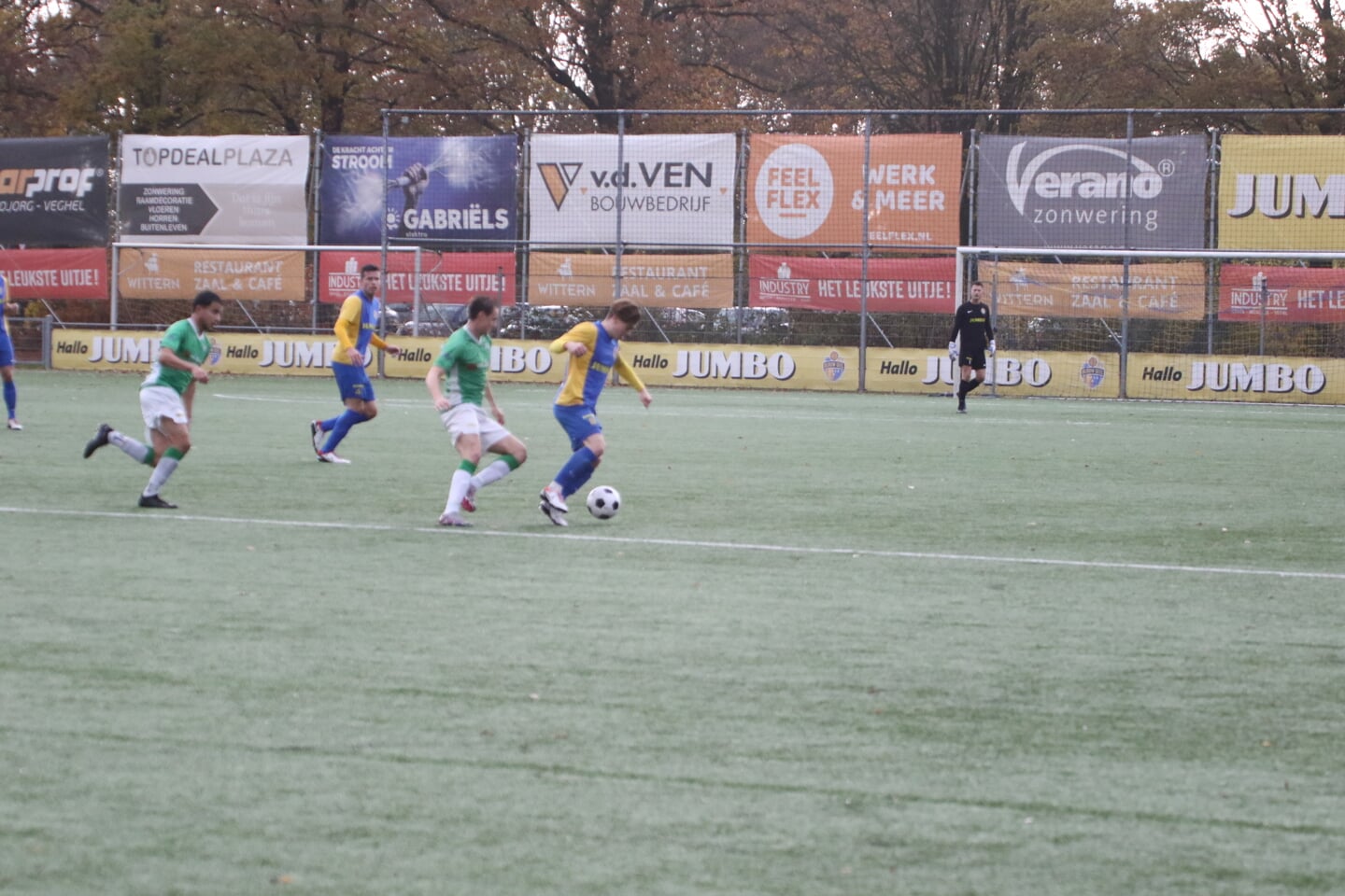 Blauw Geel'38 kende geen moeite met Baronie.