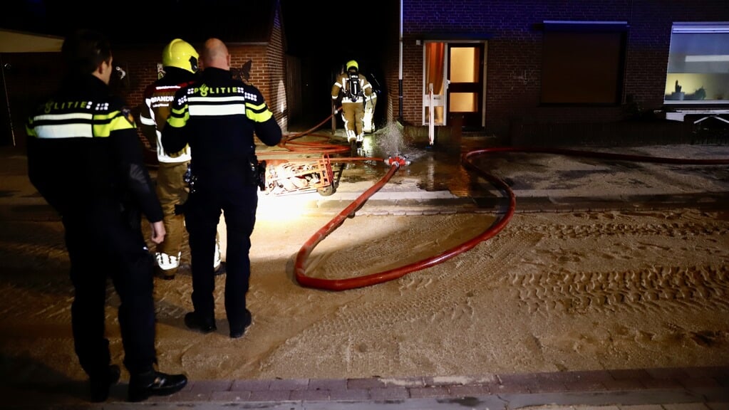 Bewoners Verlaten Op Tijd Woning Na Brand In Bijkeuken Gennep ...