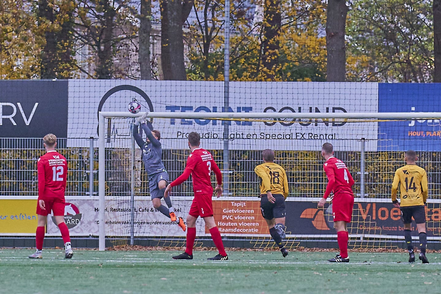 HVCH liep tegen een nederlaag aan bij Unitas'30.