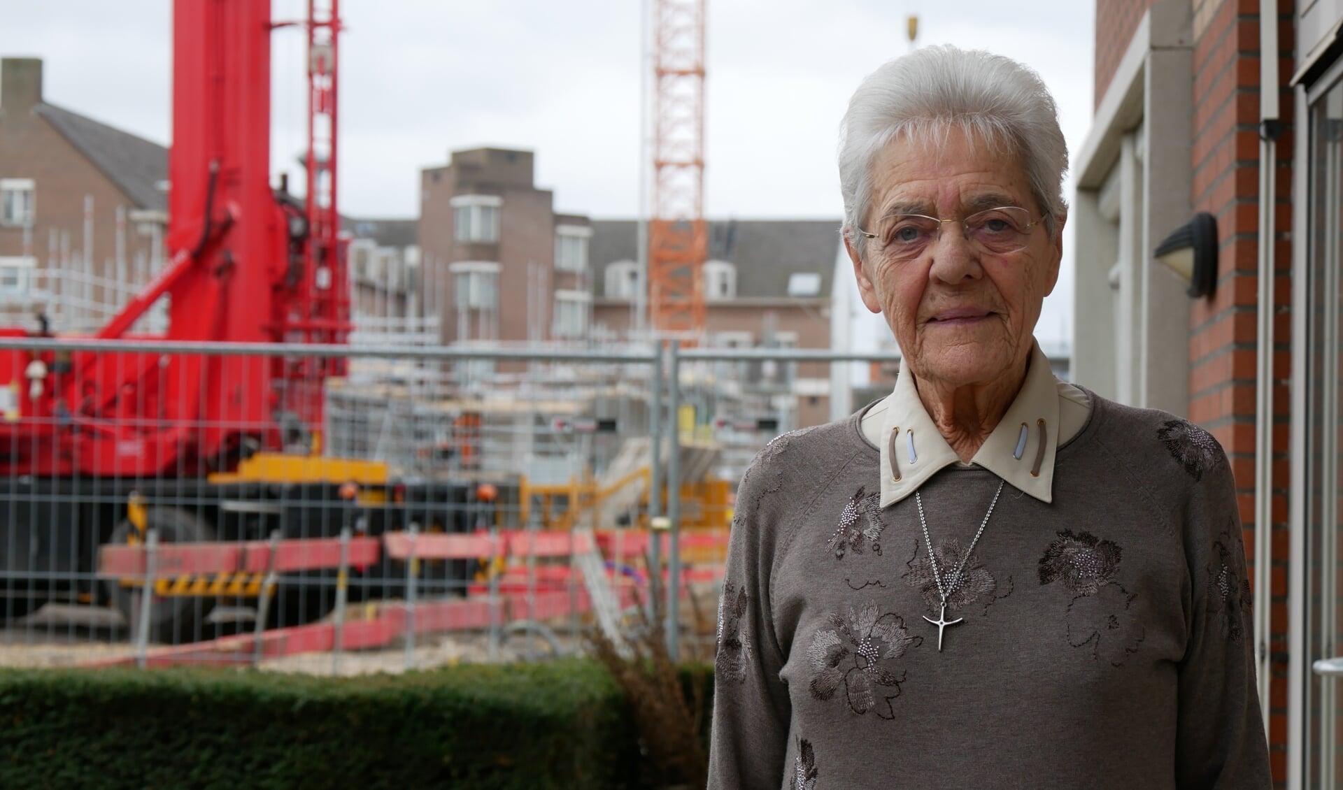 Zuster Ludwina is als enige zuster achtergebleven in Veghel. Ze woont in het Kloosterkwartier midden tussen alle werkzaamheden.