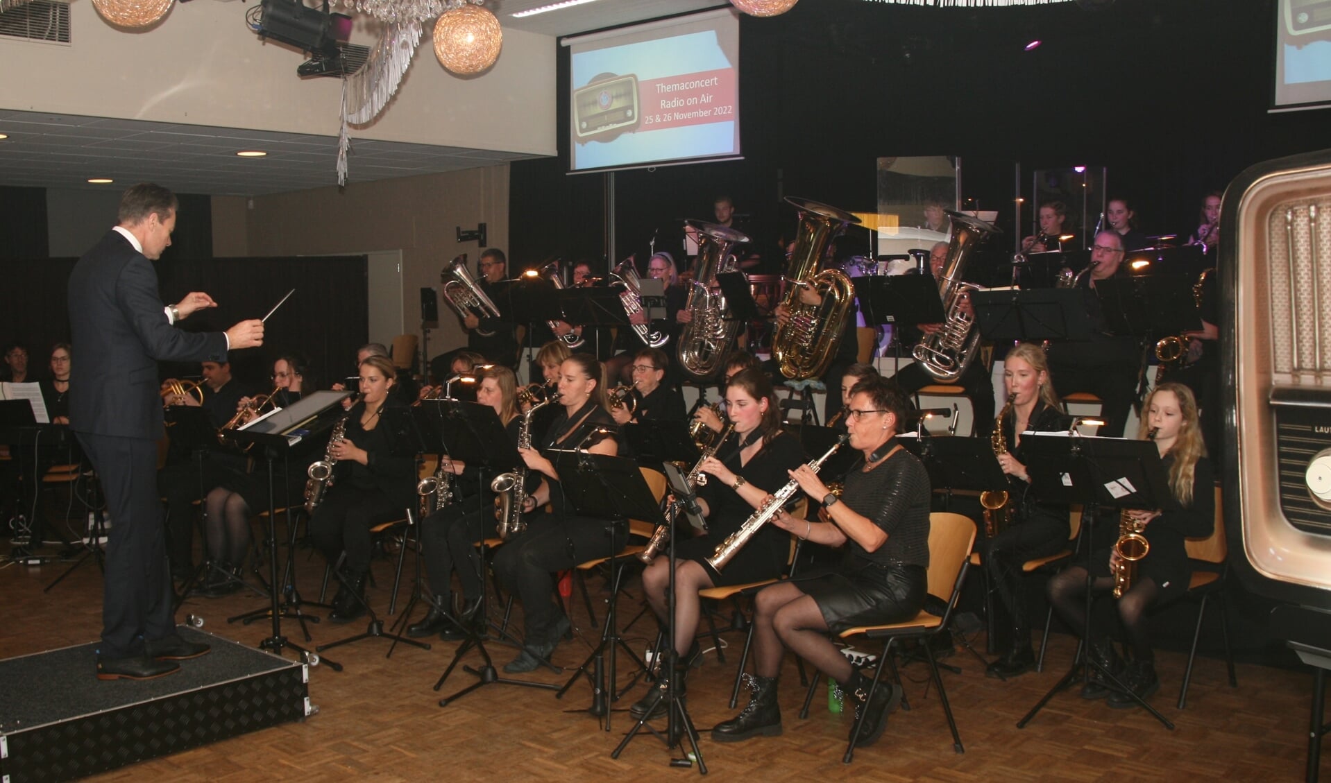 Harmonie Unitas et Fidelitas geeft met fanfare Vriendenkring uit Oeffelt (foto) een concert in zaal Pica Mare.