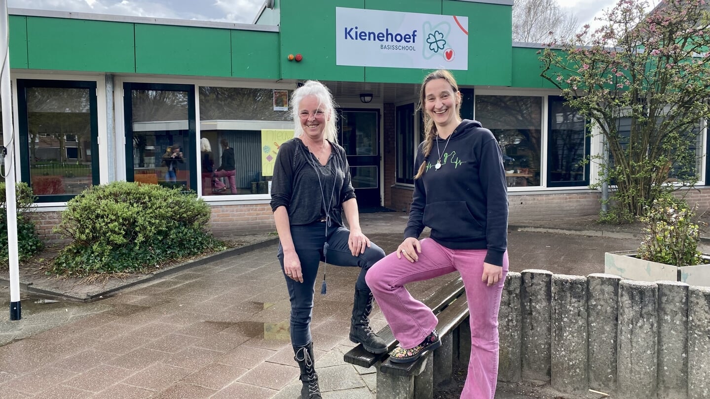 Marjel van den Elzen en Aukje van den Oever geven allebei les in de zogenaamde Flexklassen van Verdi.