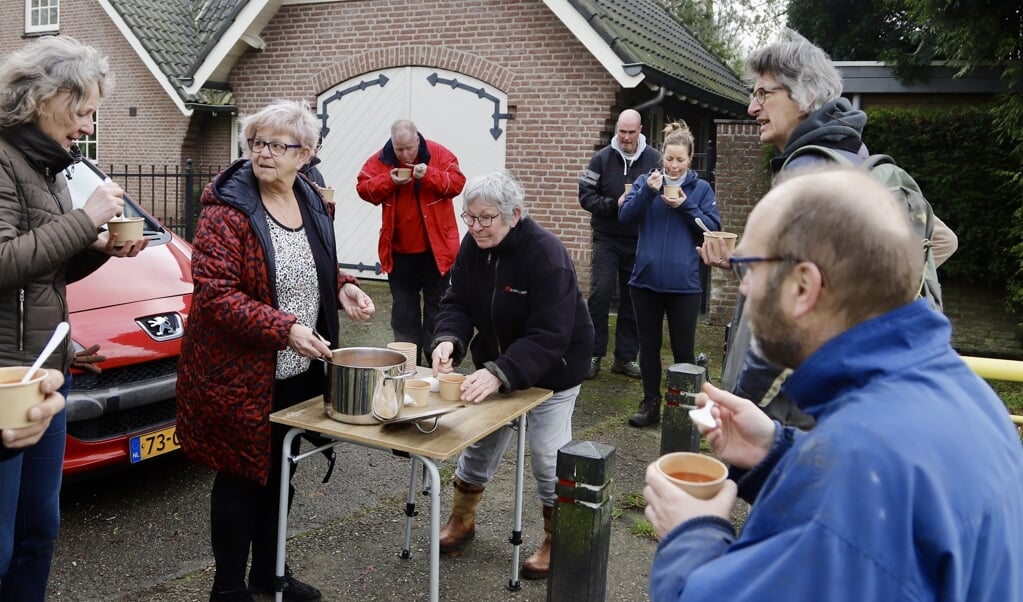 De Wereld Verbeteren, Kopje Soep Voor Kopje Soep - Adverteren Boxmeer ...