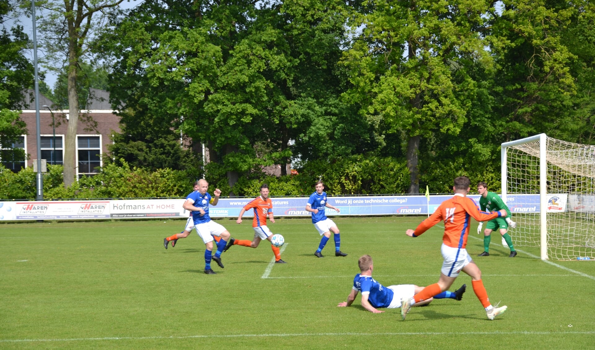 DAW Schaijk verpletterde Olympia'18 door in Boxmeer met 1-8 te winnen en zo de derde periode in de wacht te slepen. 