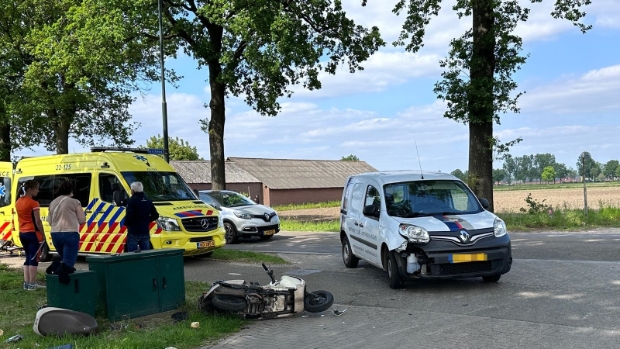 Bestuurder van scooter ernstig gewond na ongeluk in Zijtaart