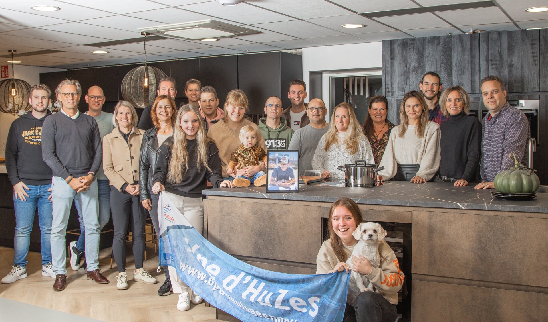 Tonies Keukens fietst en loopt voor Alpe d'Huzes.