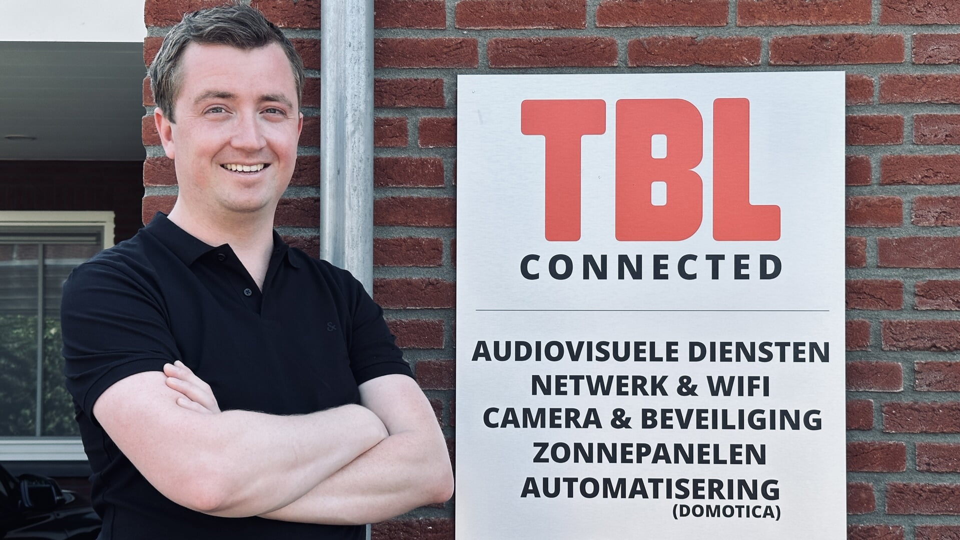 Thijmen Lindner is dé specialist op het gebied van audiovisuele diensten, netwerk & wifi, camera & beveiliging, zonnepanelen en domotica.