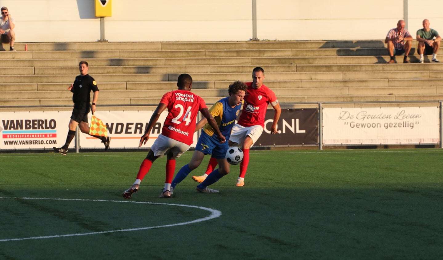 Blauw Geel'38 verloor thuis tegen Sportlust'46.