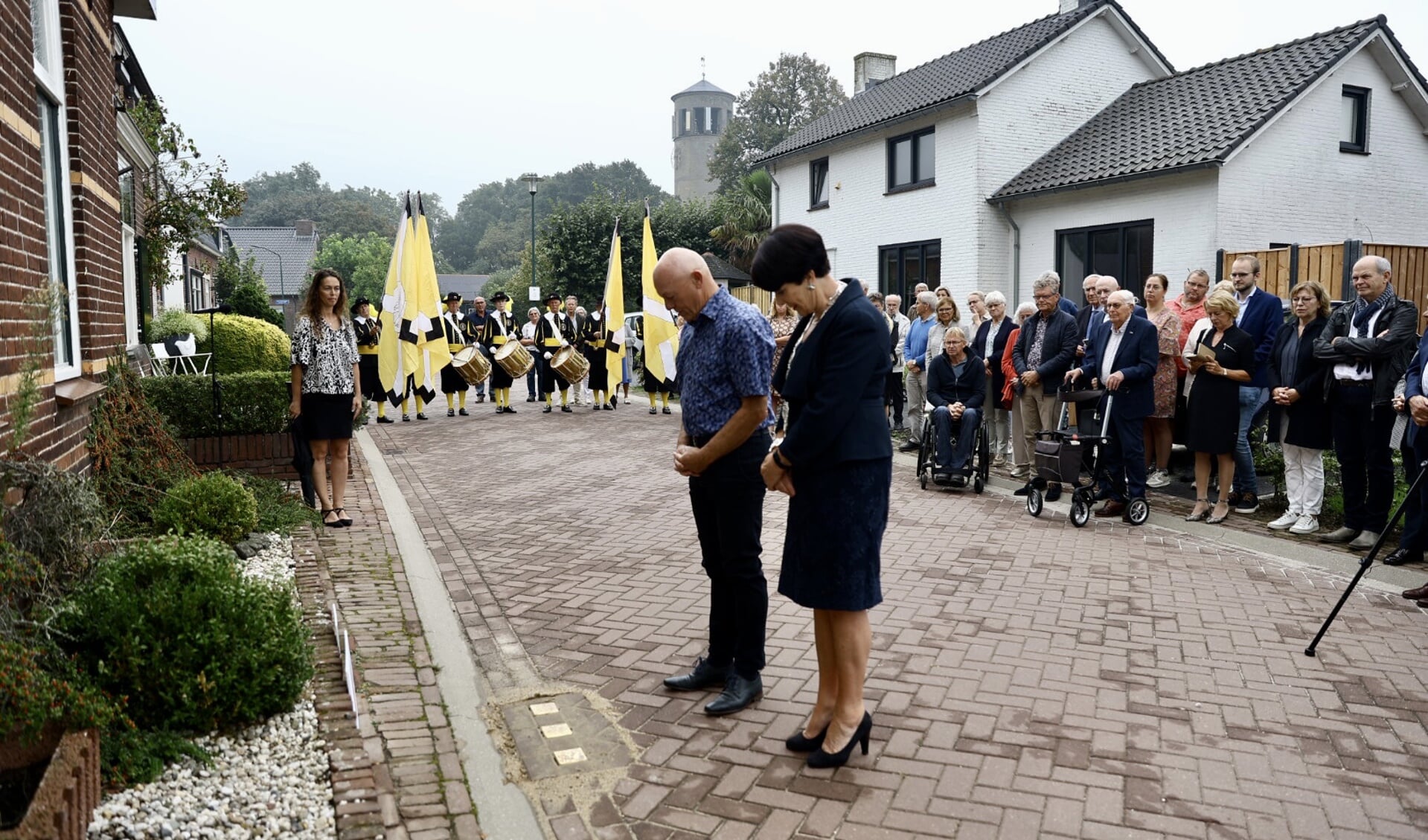 Er zijn in Cuijk en Oeffelt (foto) struikelstenen geplaatst ter nagedachtenis aan de lokale slachtoffers van het naziregime.