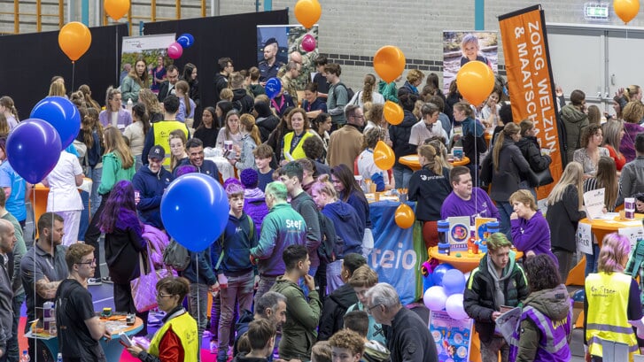 Er kon geen bedrijf meer bij in de zaal van Pica Mare in Gennep. (Foto: John Smits)