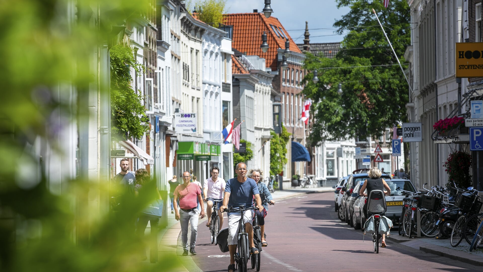 In de  nieuwe aanpak van de gemeente krijgen de voetganger, fietser en het openbaar vervoer voorrang. 