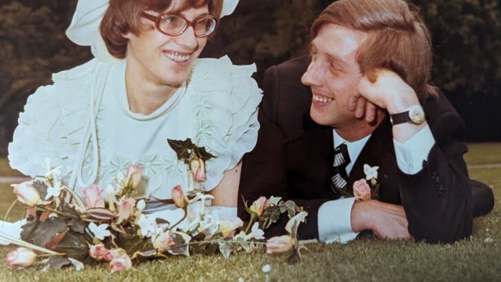 Hennie en Frans op hun trouwdag, bijna vijftig jaar geleden. 