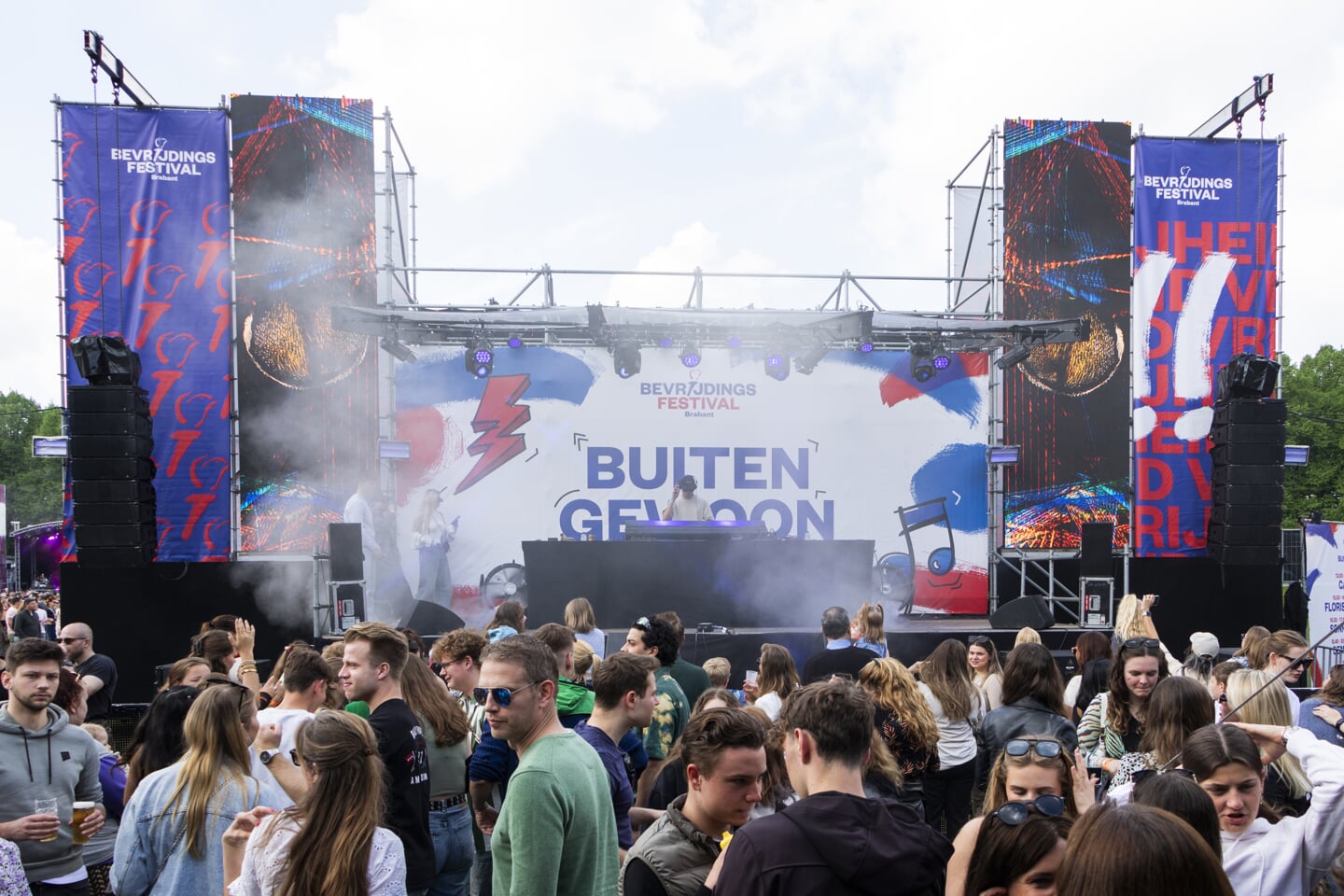 Foto van het Bevrijdingsfestival Brabant 2024 op de Pettelaarse Schans in Den Bosch.