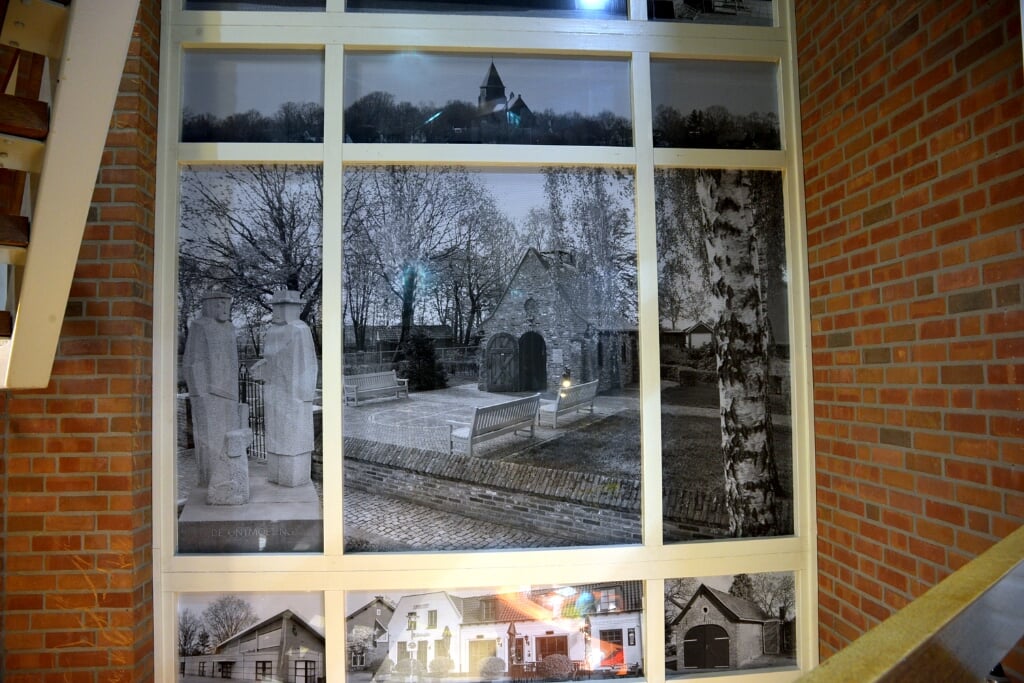Bij woonzorglocatie Sint Antonius in Volkel werd afgelopen vrijdag een metersbrede raamdecoratie onthuld.