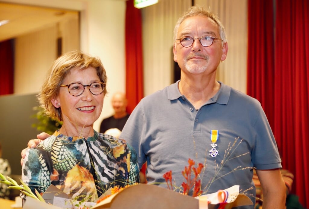 Uit handen van burgemeester Antoine Walraven ontving Geert een Koninklijke Onderscheiding