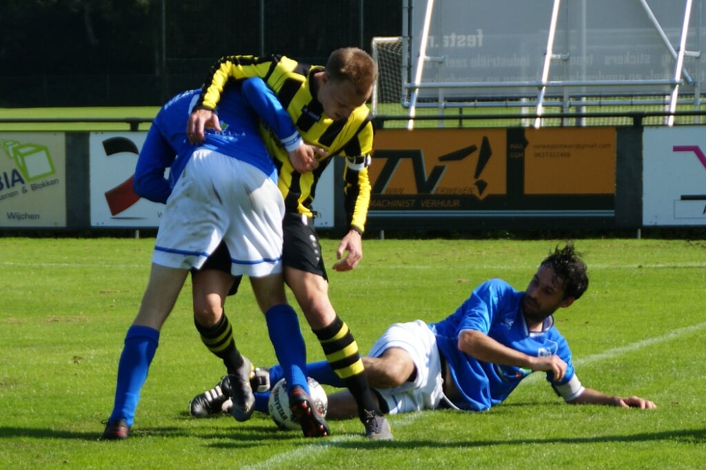 Juliana Mill speelt zondag de derby tegen SES Langenboom. (foto: Voetbal-shoot.nl/Jeff Meijs)