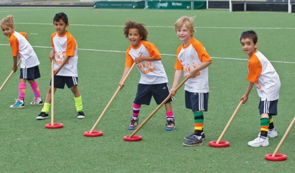 ledematen een miljard een paar Nieuw: hockey voor kinderen vanaf 3,5 jaar - KOBR: het nieuws uit  Bodegraven-Reeuwijk