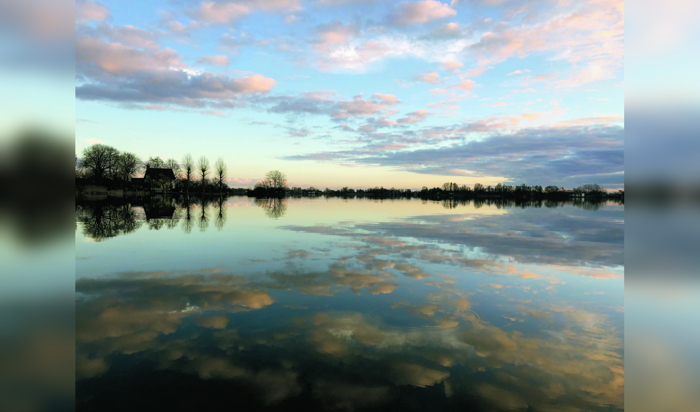 Kerst op de plas. Beeld: Paula Veenman