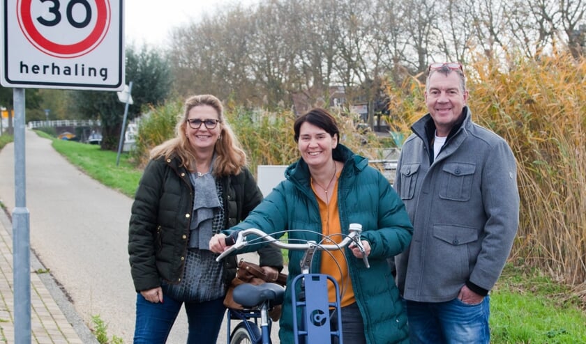 Initatiefnemers Heidi Looy, Gea Verdouw en Marco de Haas op het omstreden pad