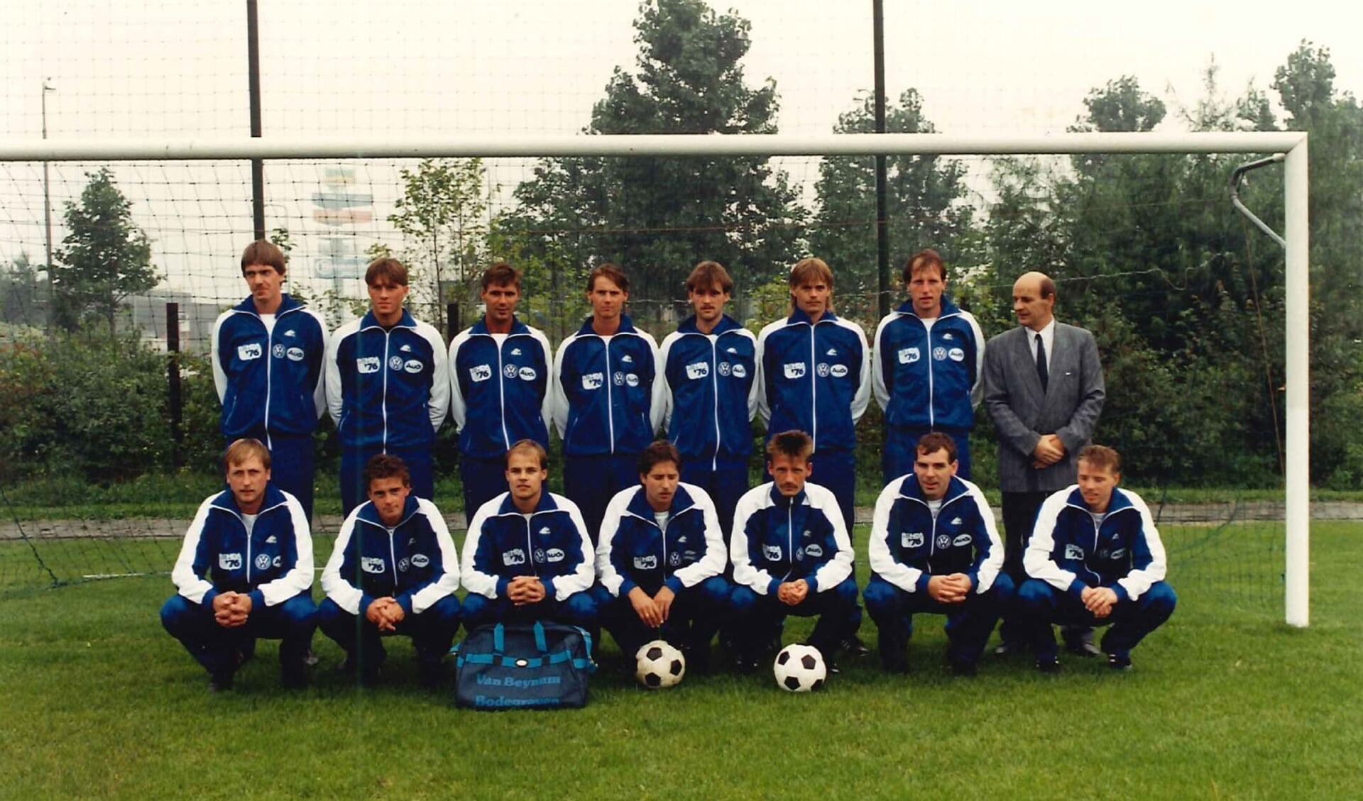 Het eerste elftal van Rohda'76 in het seizoen 1987-1988
