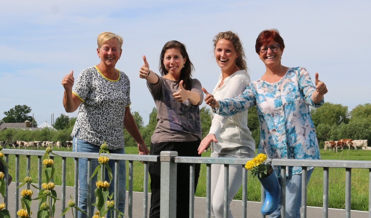 Het enthousiaste team van De Miland, met v.l.n.r. Lia de Wit, (leerlingondersteuner) Daisy Lehmann, (locatieleider en leerkracht groep 6-7-8), Rosalie Baart, (leerkracht groep 4-5) en Anja Post (intern begeleider en leerkracht groep 1-2-3)