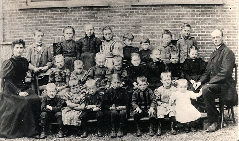 <p>Schoolklas in de Meije 1897.</p>