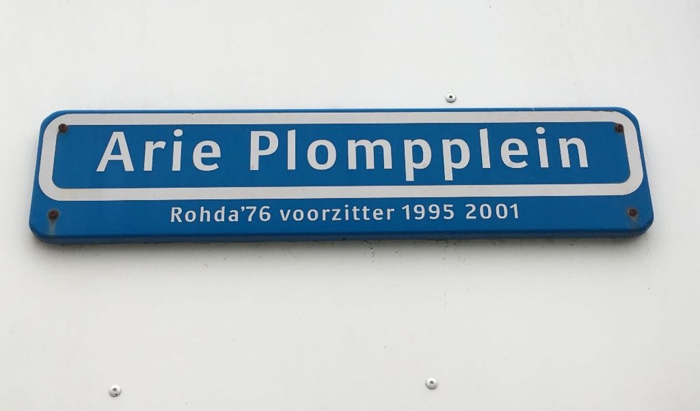 Het bord van het Arie Plompplein