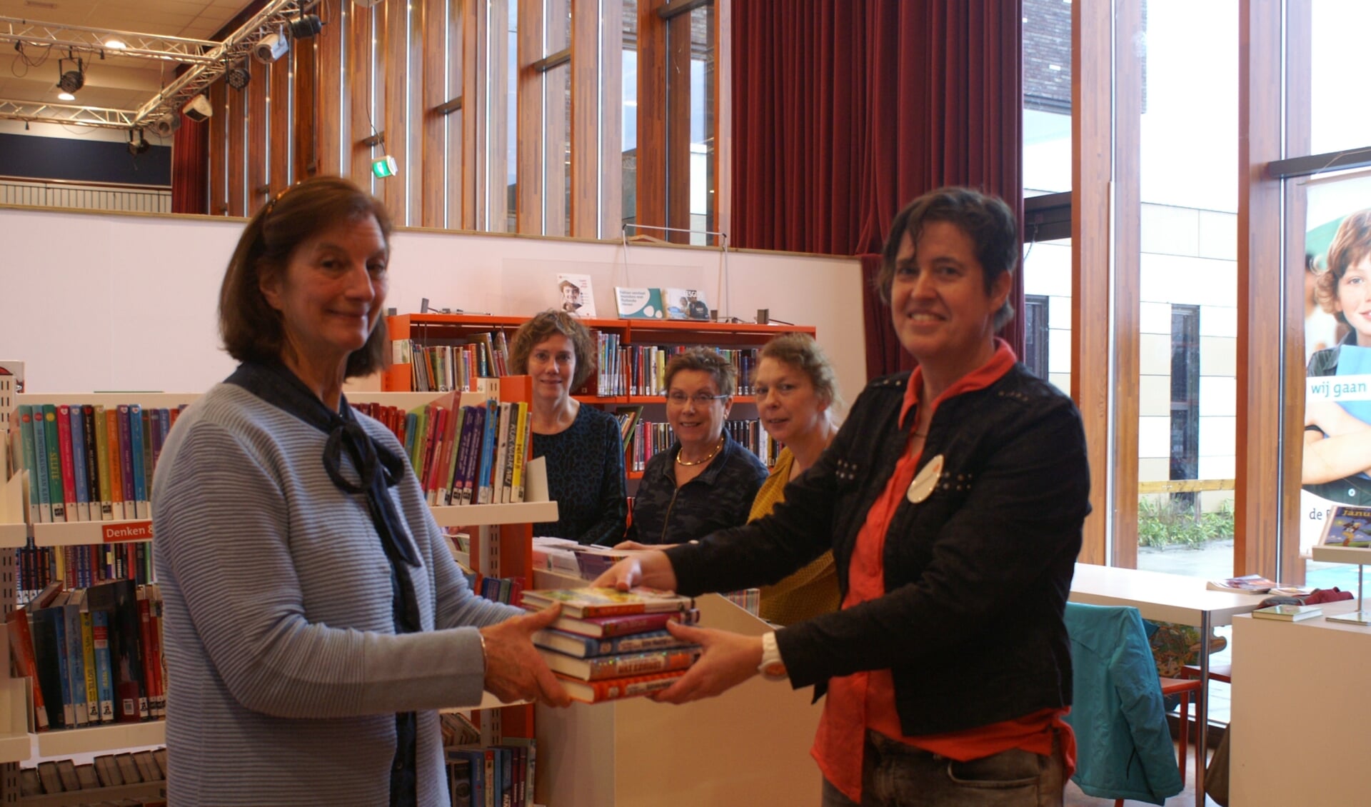 16 nieuwe kinderboeken voor jeugdbibliotheek in Reeuwijk.
