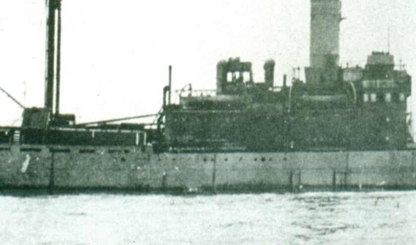 Stoomschip ‘De Bodegraven’. Kijk onderaan de pagina voor een foto van het hele schip.