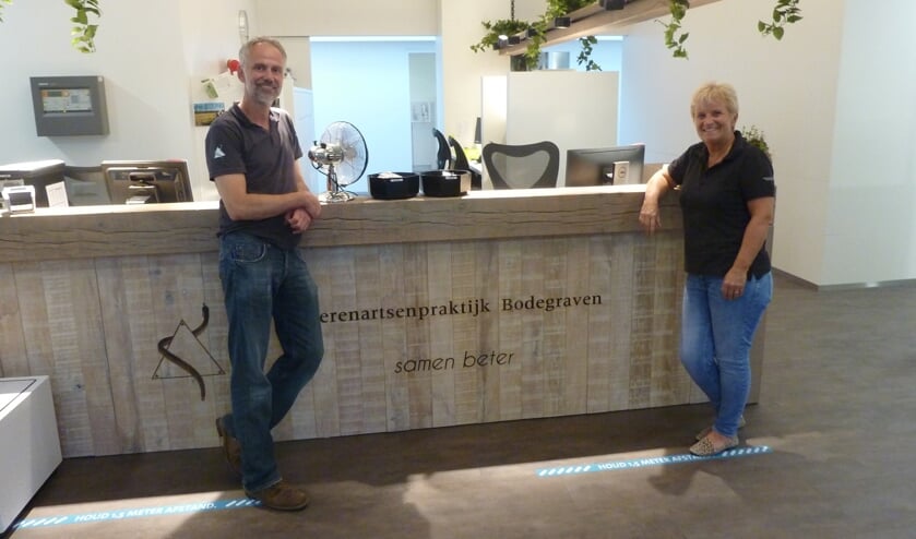 Dierenartsen gezelschapsdieren Eddy van Boxel en Ilse van Boxel.