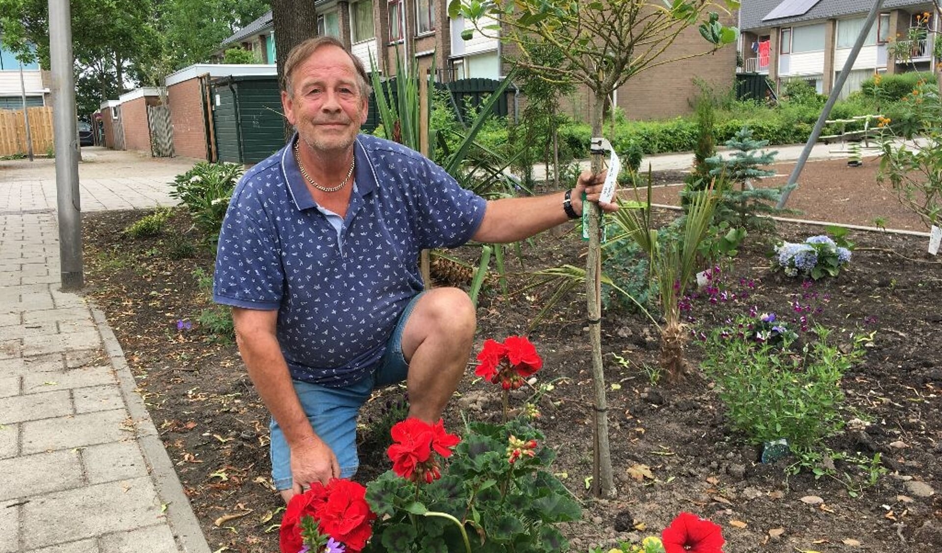 Johan Bolander in ‘zijn’ tuin.