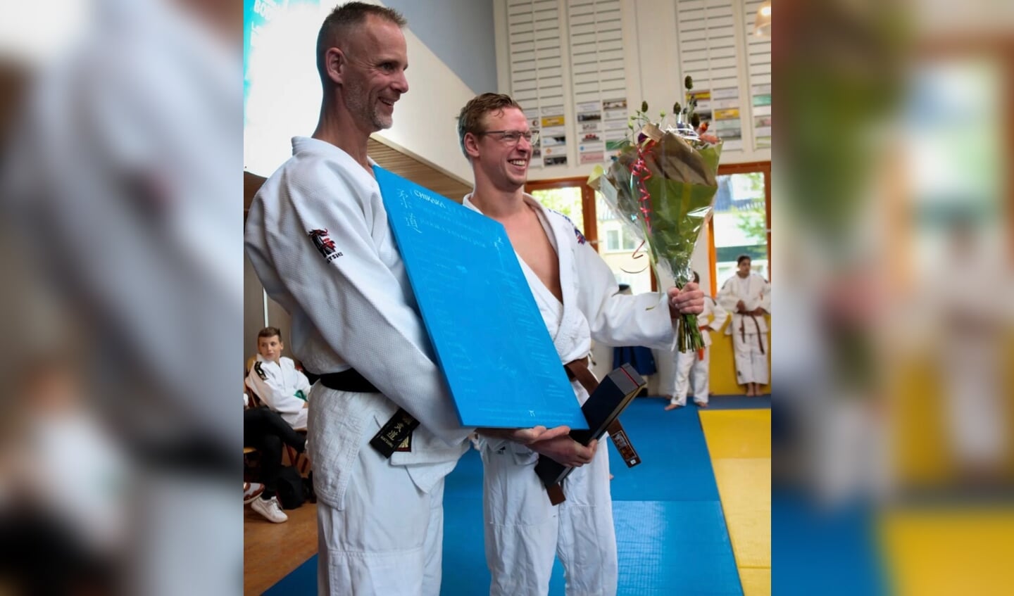 Een hele blije Kenneth Vonk. Beeld: Chikara-sport