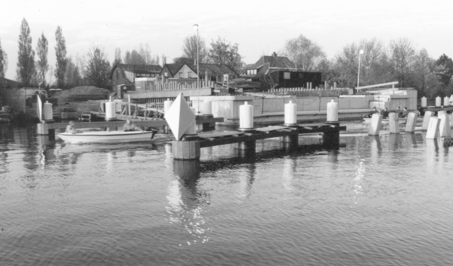 Broekvelderbrug in aanbouw. Beeld: Cock Karssen