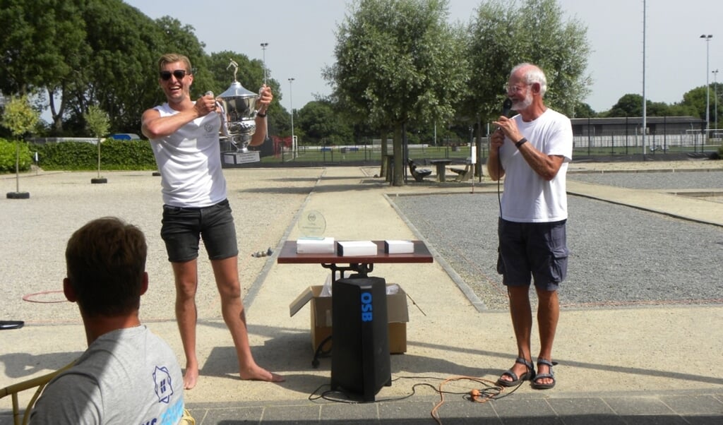 De winnaars: Kees en Tristan van KR Werken. Beeld: Lex de Vries