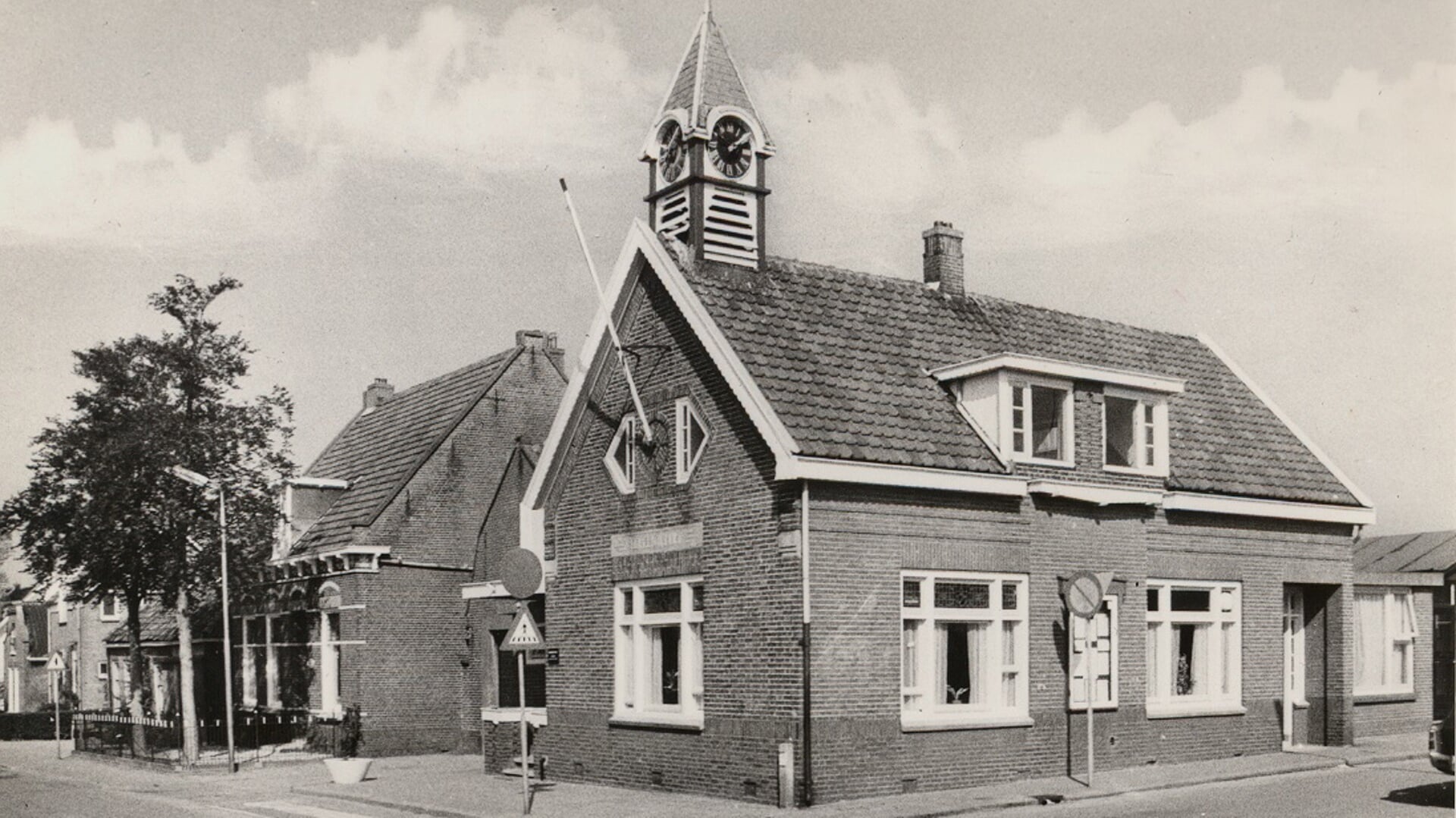 Oude gemeentehuis van Driebruggen.