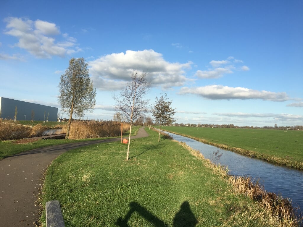 Het Limespark vanaf het bruggetje bij de Boerderijweg. 