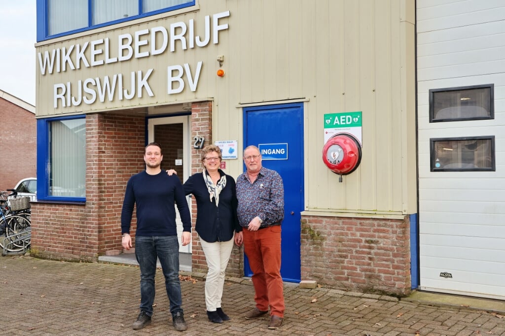 Co Rijswijk draagt Wikkelbedrijf Rijswijk over aan zijn zoon Johan.