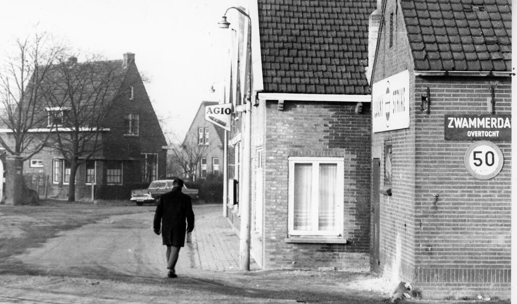 Oud Bodegraven voor het spoor in de bocht bij het slachthuis was geheel Zwammerdams gebied.