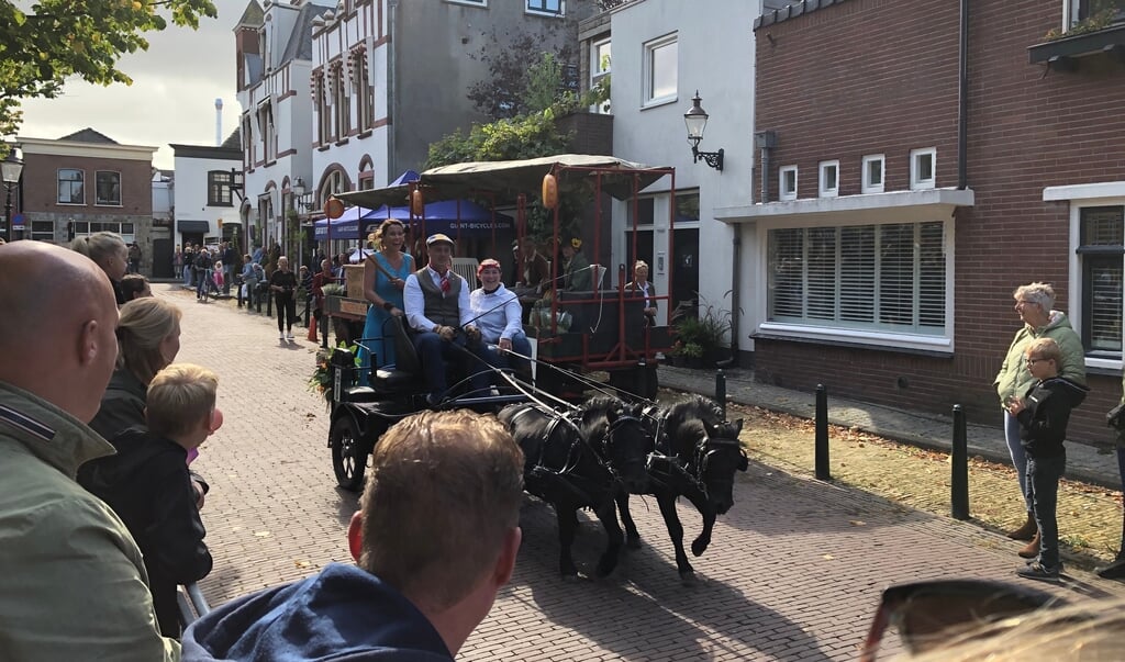 Veel plezier tijdens het ringsteken. Beeld: Stefanie Peters