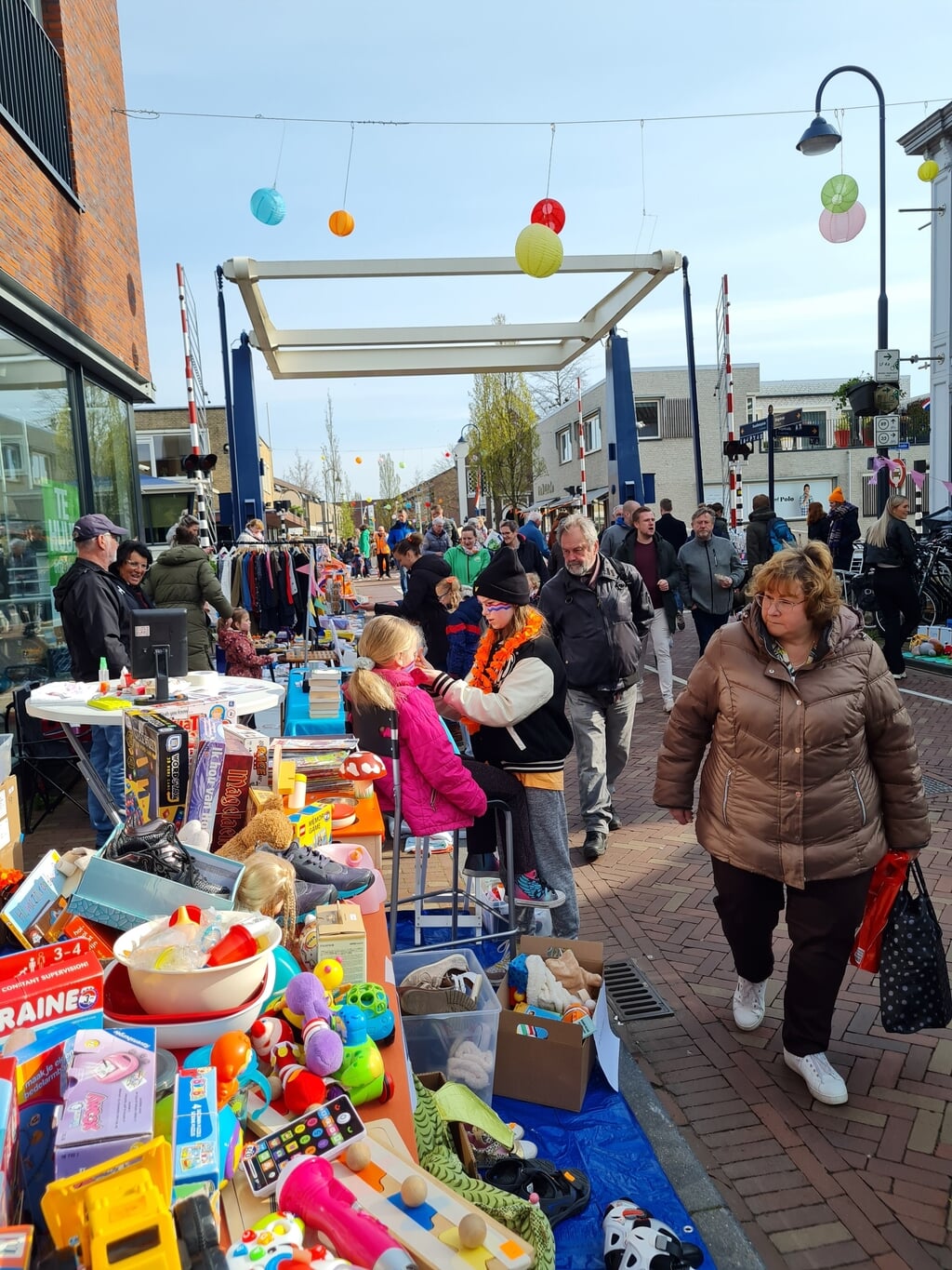 Koningsdag in Bodegraven. Beeld: Lisanne van Uunen