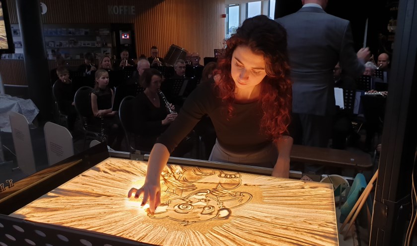 De Zandprinses brengt beelden tot leven, zoals hier de Lion King. (Foto: AN)