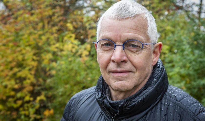 André Nieuwlaat was destijds een van de rechercheurs en heeft nu een boek(je) geschreven over de zaak. (Foto Victor van Leeuwen)
