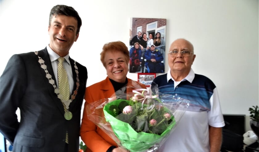 Samen met de burgemeester op de foto, dat maakte de zestigjarige trouwdag extra bijzonder.