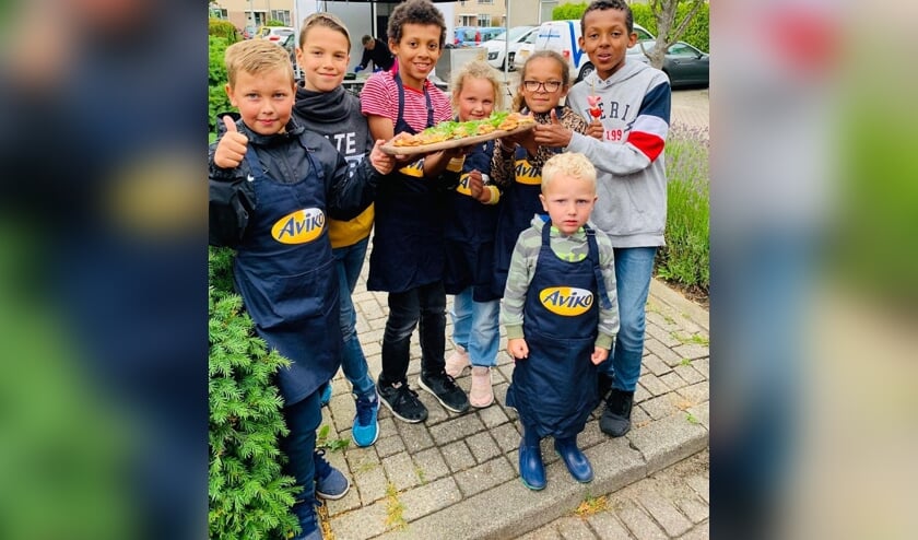 Ook kinderen genoten van de buurttafel.
