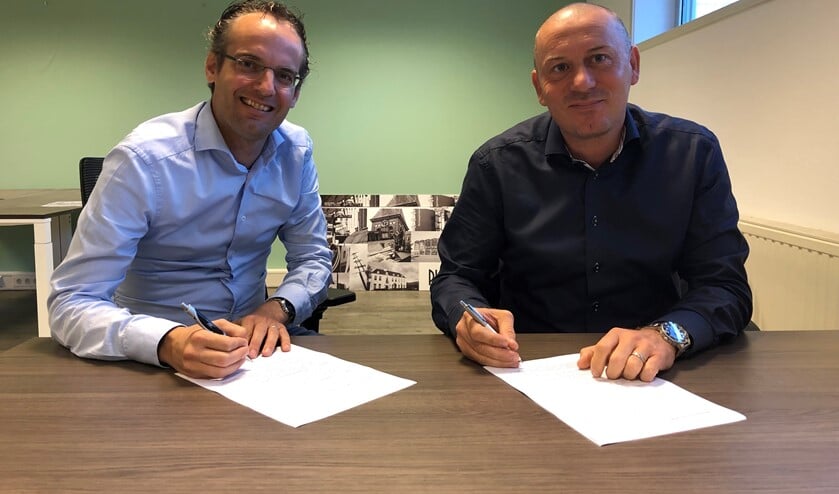 Martijn Hulsen van Toponderzoek en Erhard Soeterbroek van Telstar Uitgeverij.